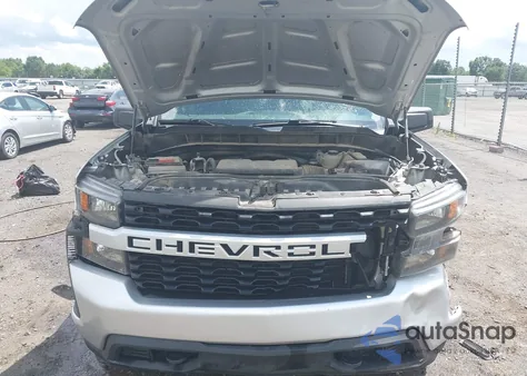 2019 Chevrolet Silverado 1500 Custom z USA, uszkodzony, nr VIN 1GCUYBEF2KZ408257
